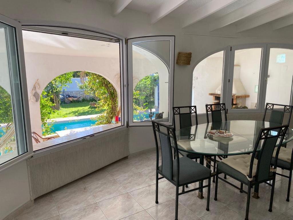 Beautiful Villa With Pool, Barbecue, And Garden 자베아 외부 사진
