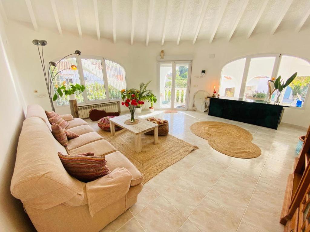 Beautiful Villa With Pool, Barbecue, And Garden 자베아 외부 사진