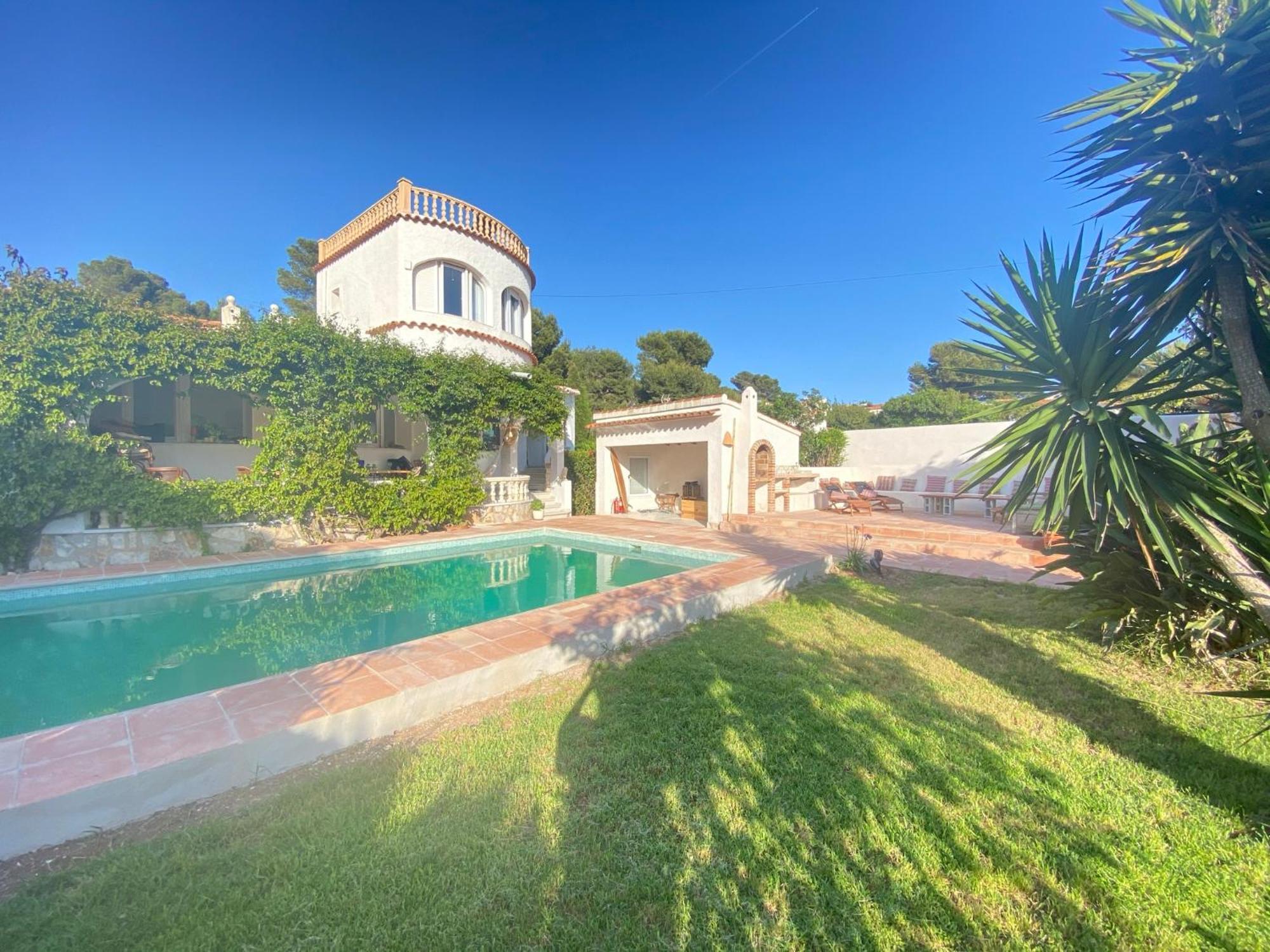Beautiful Villa With Pool, Barbecue, And Garden 자베아 외부 사진